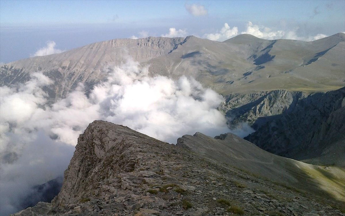 Όλυμπος: Στο Νοσοκομείο Κατερίνης νοσηλεύεται ο 23χρονος ορειβάτης που τραυματίστηκε