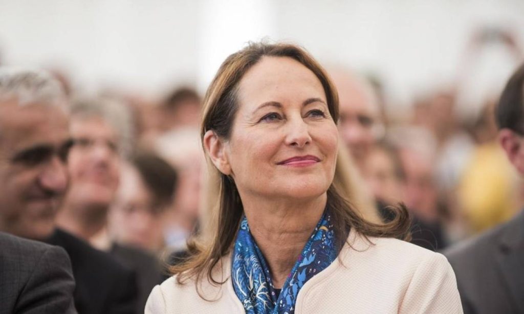 Σεγκολέν Ρουαγιάλ: Την απέλυσαν από κανάλι επειδή είπε ότι ο Ζελένσκι κάνει προπαγάνδα του τρόμου και πρέπει να απαγορευθεί