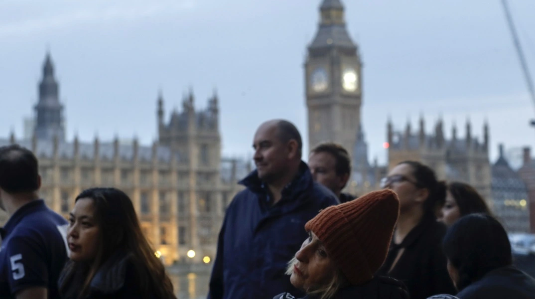 Κηδεία βασίλισσας Ελισάβετ: Έκλεισαν οριστικά οι ουρές για το Ουέστμινστερ Χολ