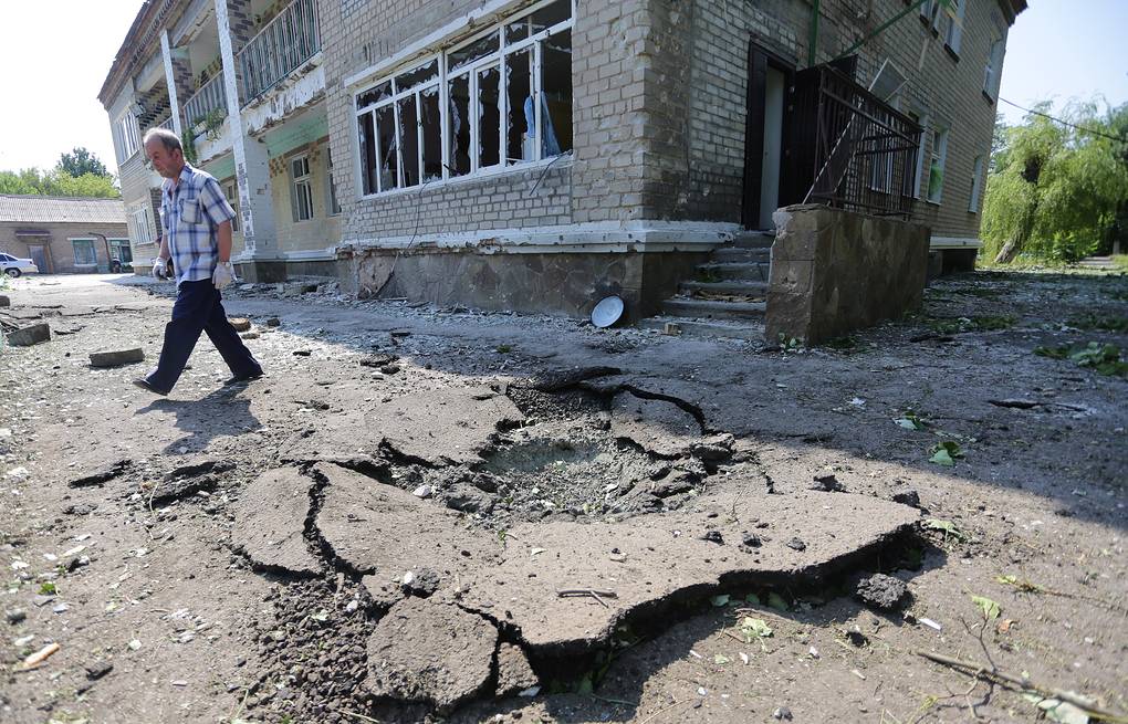 Βίντεο: Οι Ουκρανοί χτύπησαν ξανά αμάχους στο κέντρο του Ντονέτσκ