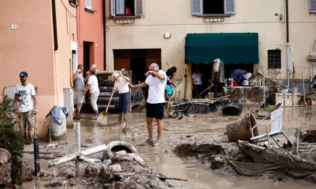 Ιταλία: Μεγαλώνει ο αριθμός των νεκρών από τις πλημμύρες – Έφτασε τους 11 (φώτο-βίντεο)