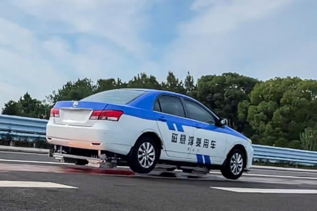 Κινέζοι επιστήμονες έφτιαξαν «αιωρούμενο» αυτοκίνητο (βίντεο)