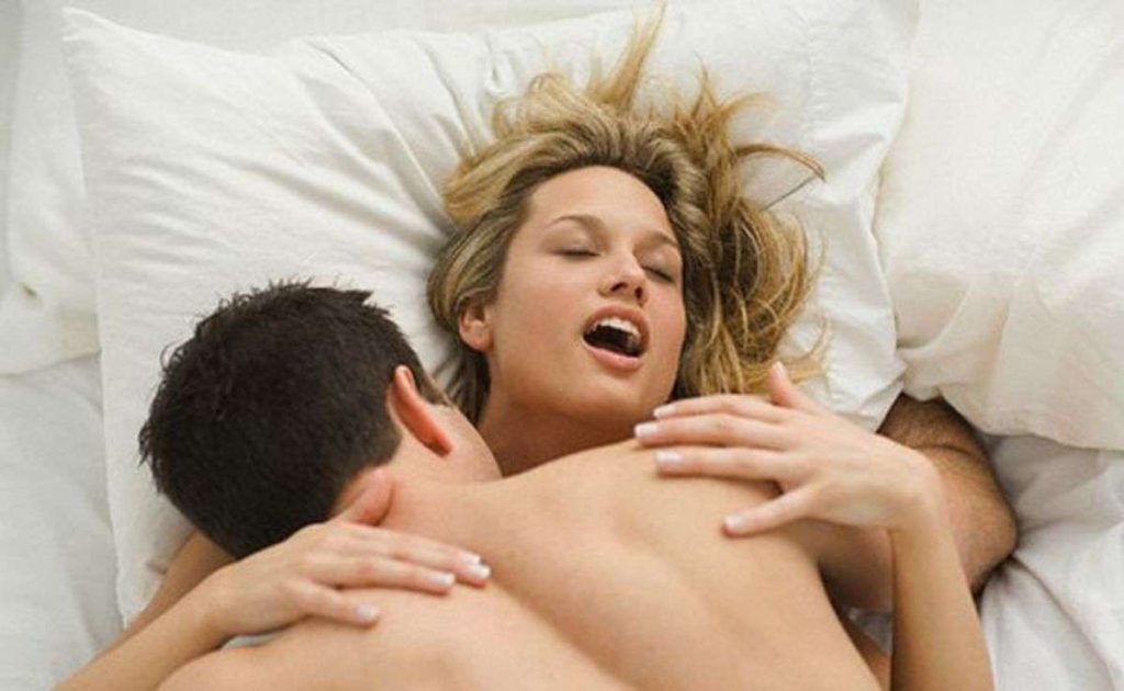 Κύμα – χιονοστιβάδα & ηφαίστειο: Οι τρεις τύποι οργασμού που «τρελαίνουν» τις γυναίκες