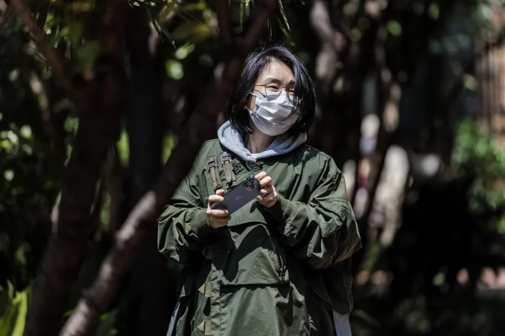 «Τρομοκρατία» από αξιωματούχους στην Κίνα: «Μην αγγίζετε ξένους για να μειωθεί ο κίνδυνος ευλογιάς των πιθήκων»