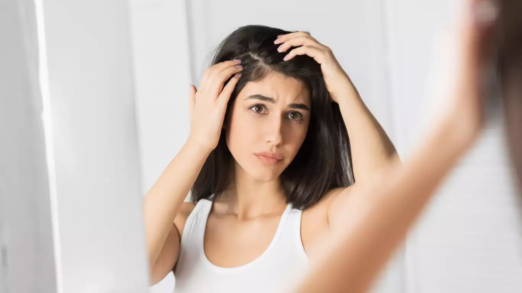 Θυρεοειδής: Η αλλαγή στα μαλλιά που δεν πρέπει να αγνοήσετε