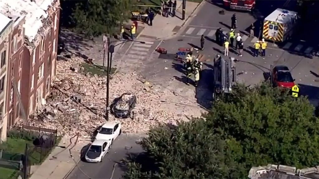 ΗΠΑ: Τουλάχιστον 8 τραυματίες από ισχυρή έκρηξη σε συγκρότημα κατοικιών στο Σικάγο