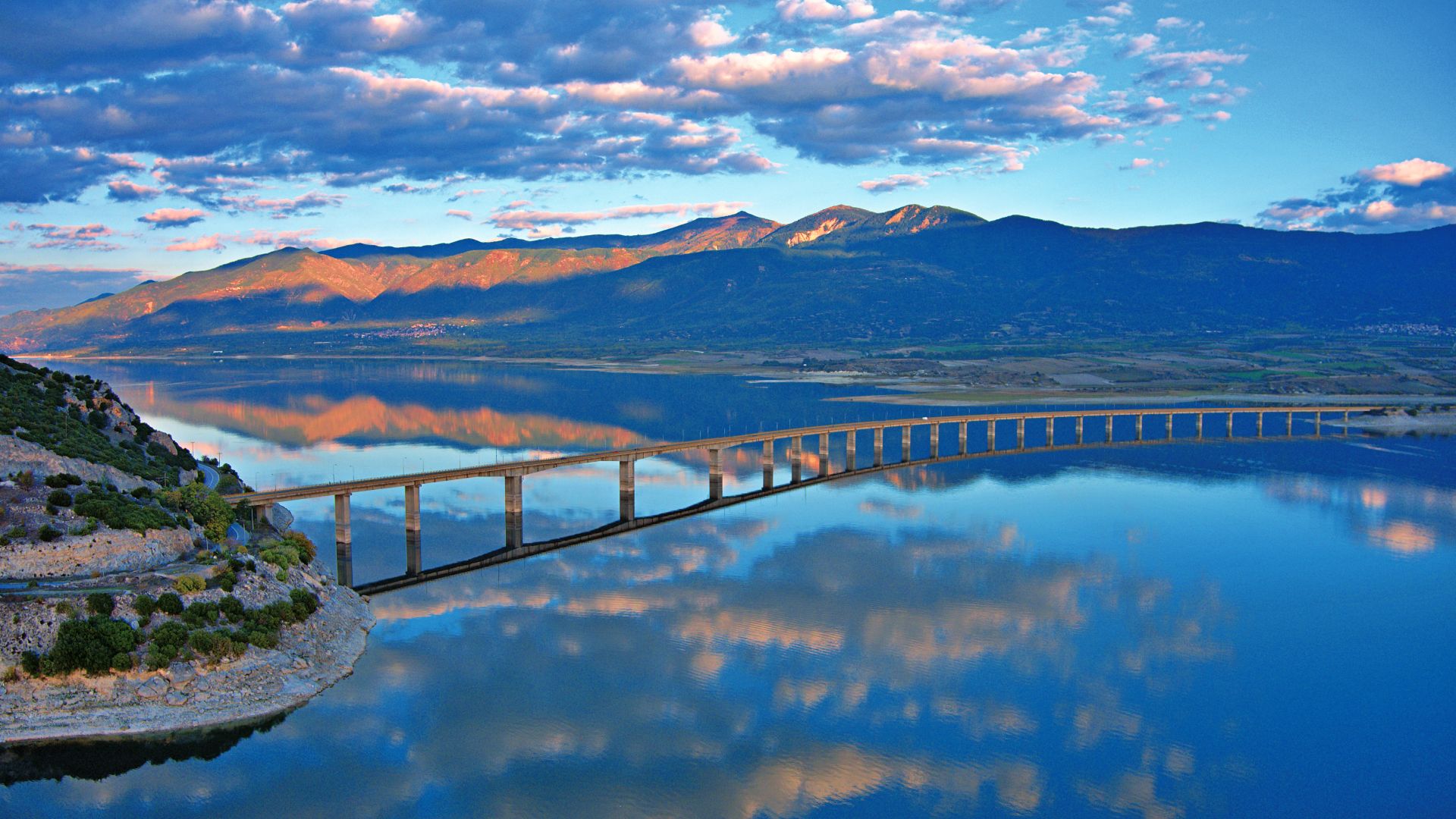Κοζάνη: Βρέθηκε αυτοκίνητο μέσα στη λίμνη Πολυφύτου
