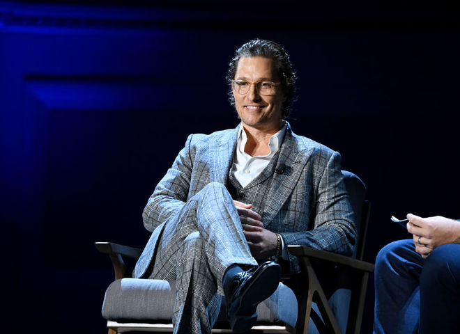 Μάθιου Μακόναχι: Κοπέλα τον εκβίασε για σεξ στα 15 – Σε ηλικία 18 ετών υπέστη σεξουαλική κακοποίηση από άνδρα