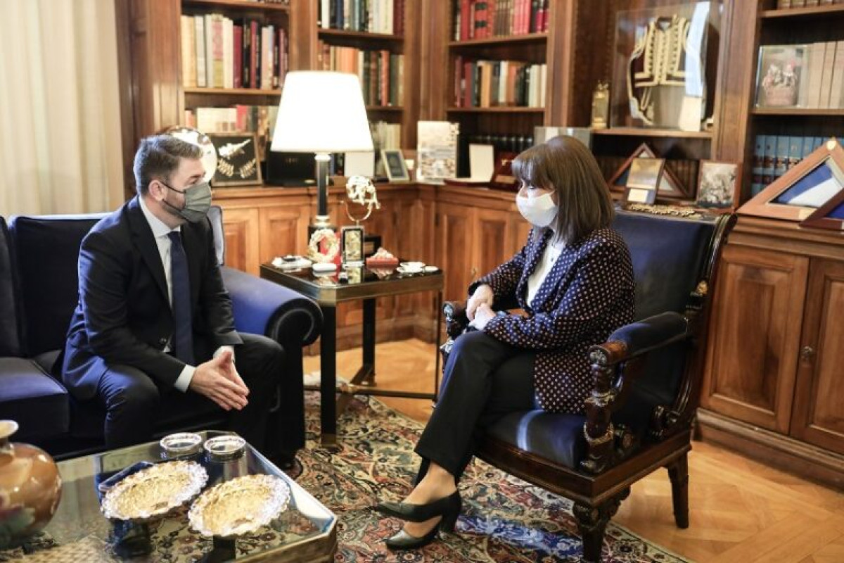 Με την Κ.Σακελλαροπούλου θα συναντηθεί το μεσημέρι στο Προεδρικό Μέγαρο ο Ν.Ανδρουλάκης