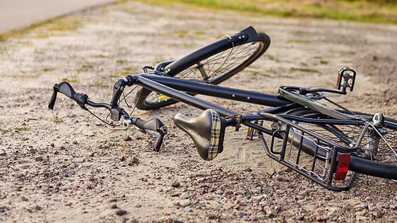 Αρκαδία: Το σπαρακτικό «αντίο» της μάνας του 15χρονου που σκοτώθηκε με ποδήλατο