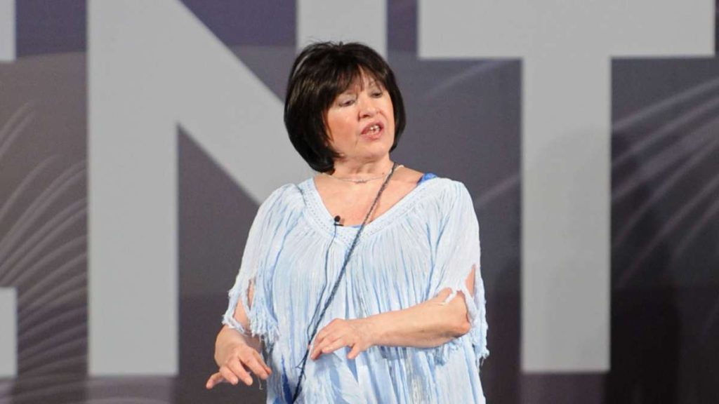 Δ.Σούρας: «Η Μ.Καραγιάννη δεν ήταν άθεη – Απλώς δεν ήθελε το τελετουργικό ήταν αντιστάρ»