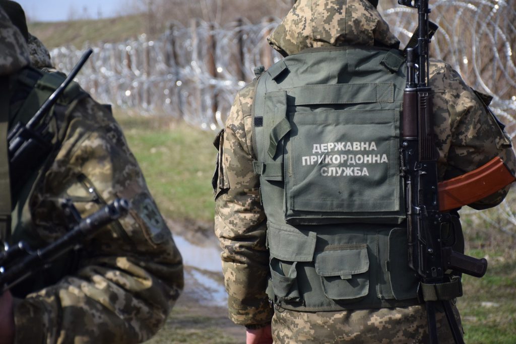 Τα δυτικά ΜΜΕ αποκρύβουν τους χιλιάδες Ουκρανούς που πλήρωσαν δωροδοκίες 3000 $ για να αποφύγουν την στράτευση