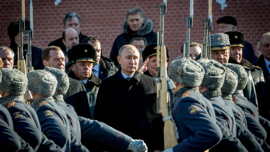Στα ύψη οι ρωσικές αμυντικές  δαπάνες: Ο Πούτιν ενέκρινε  84 δισ.$ για την άμυνα