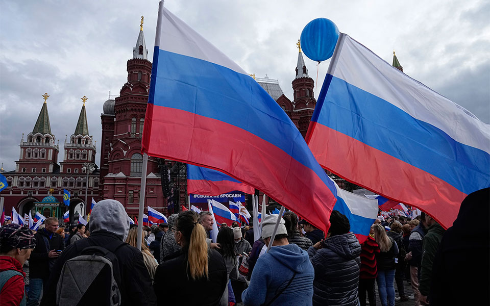 Δεκάδες χιλιάδες Μοσχοβίτες διαδήλωσαν υπέρ νέων χωρών & επιστράτευσης – 1 εκατ. πολίτες σε 60 πόλεις σε όλη την Ρωσία