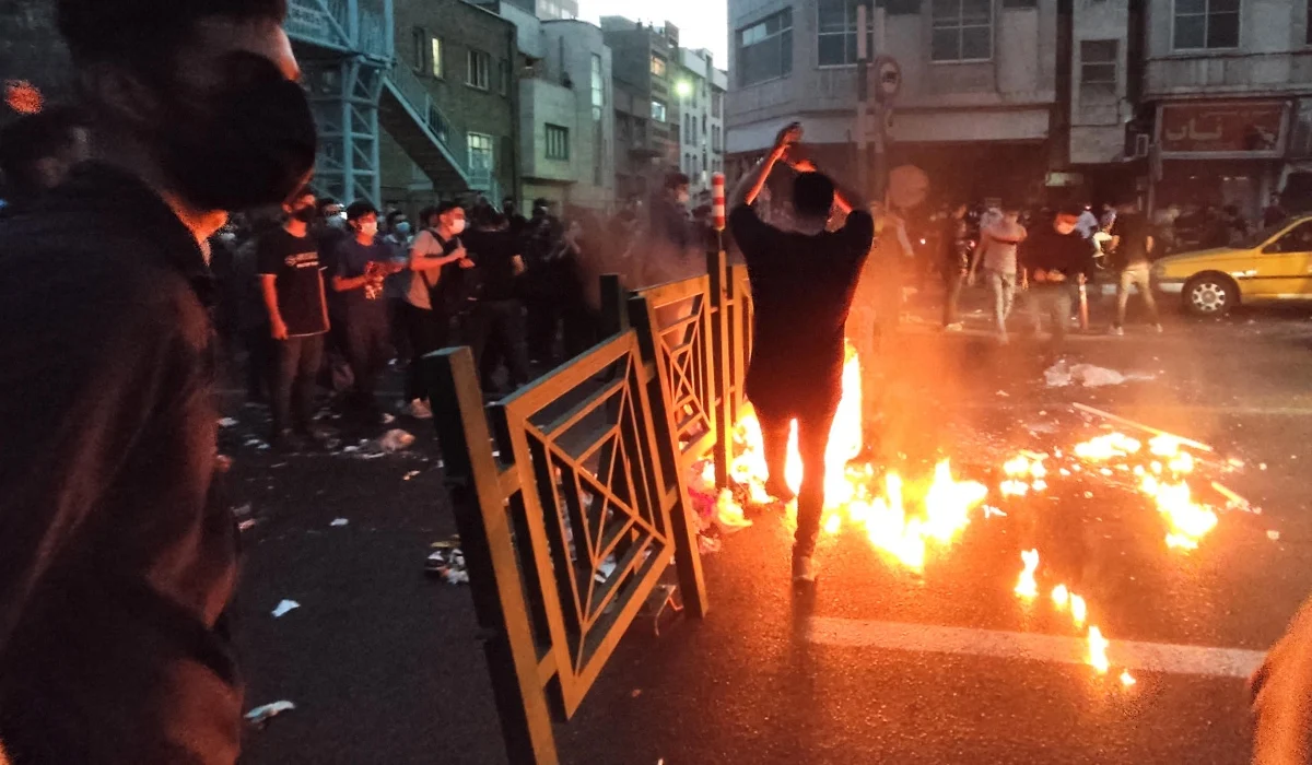 Ιράν: Σύλληψη της δημοσιογράφου που αποκάλυψε το θάνατο της Μαχσά Αμινί