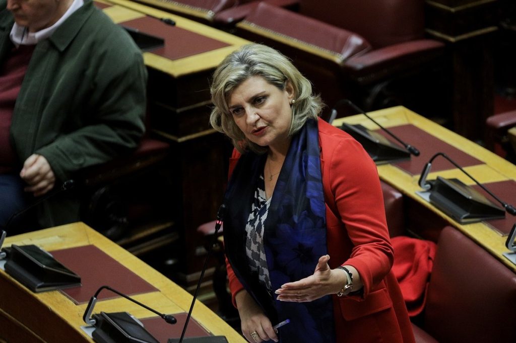 Ε.Λιακούλη: «Εφεύρημα τα περί υπόγειας συνεννόησης με τον ΣΥΡΙΖΑ στην Εξεταστική για τις παρακολουθήσεις»