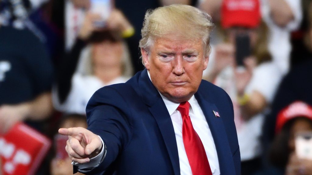 Ν.Τραμπ: «Δεν με άκουσαν για την Ουκρανία και κινδυνεύουμε με πυρηνικό πόλεμο – Κυβερνούν ηλίθιοι»