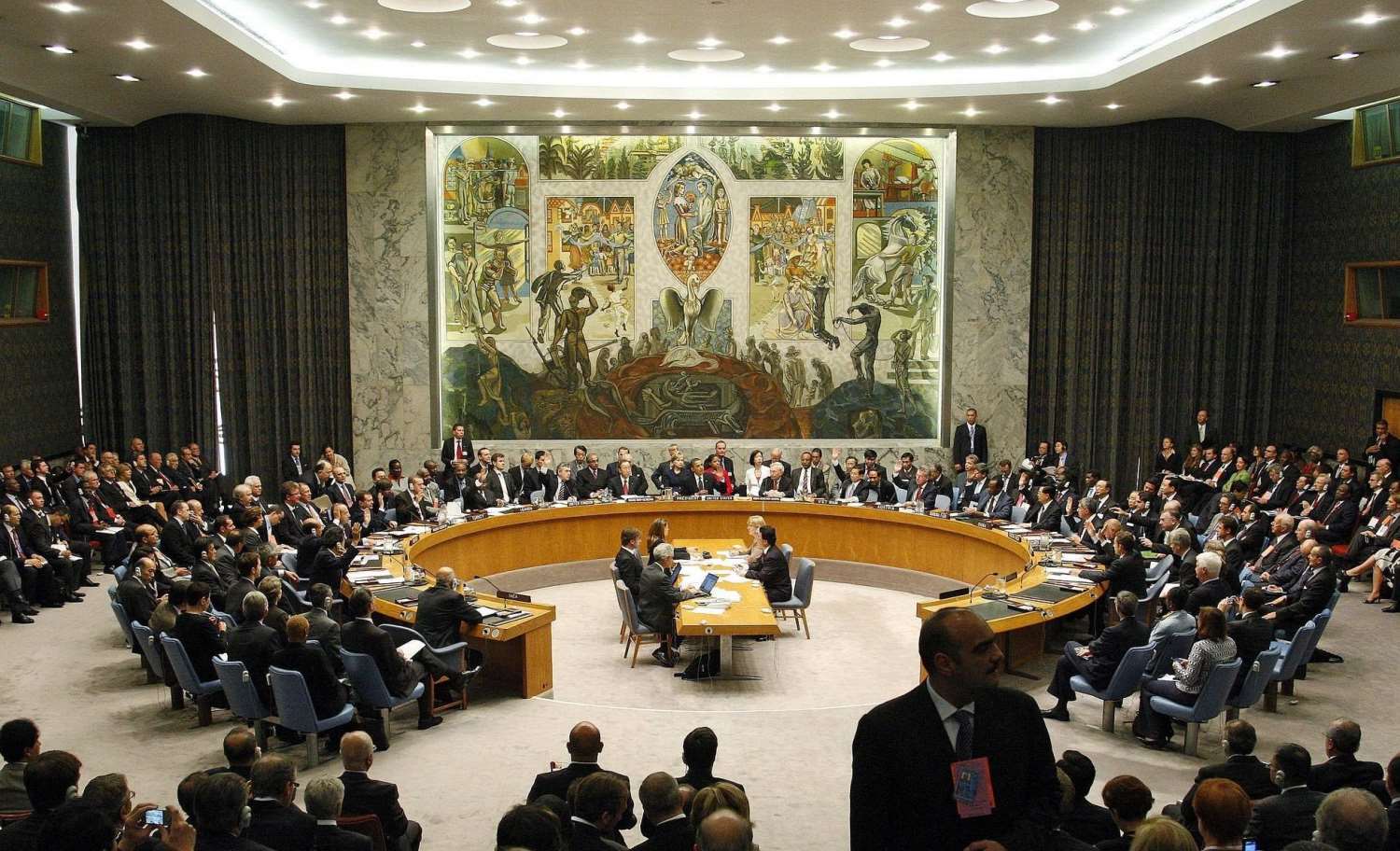 Σαρλ Μισέλ: «Η Ρωσία πρέπει να εξοστρακιστεί από το Συμβούλιο Ασφαλείας» – Γιατί αυτό δεν θα γίνει ποτέ