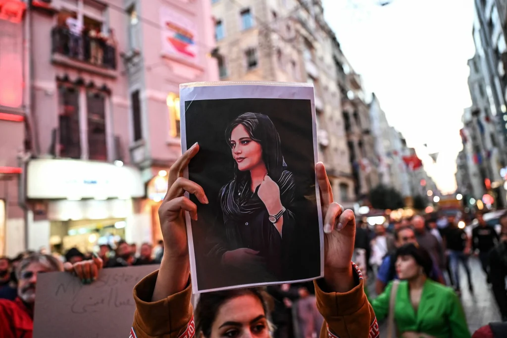 Ιράκ: Κούρδοι διαδηλώνουν στην Αρμπίλ υπέρ των δικαιωμάτων των γυναικών