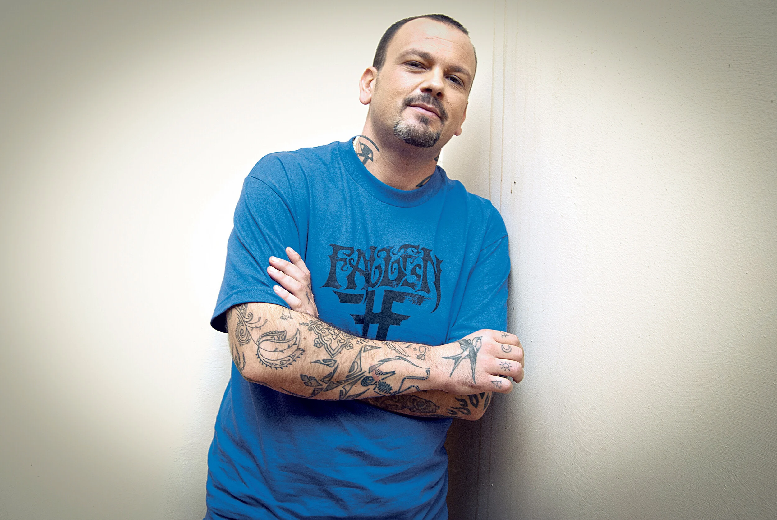 Δημήτρης Σκαρμούτσος για το «καθημερινό ραντεβού με το θάνατο»: Πώς κατάφερε να ξεκόψει από τα ναρκωτικά