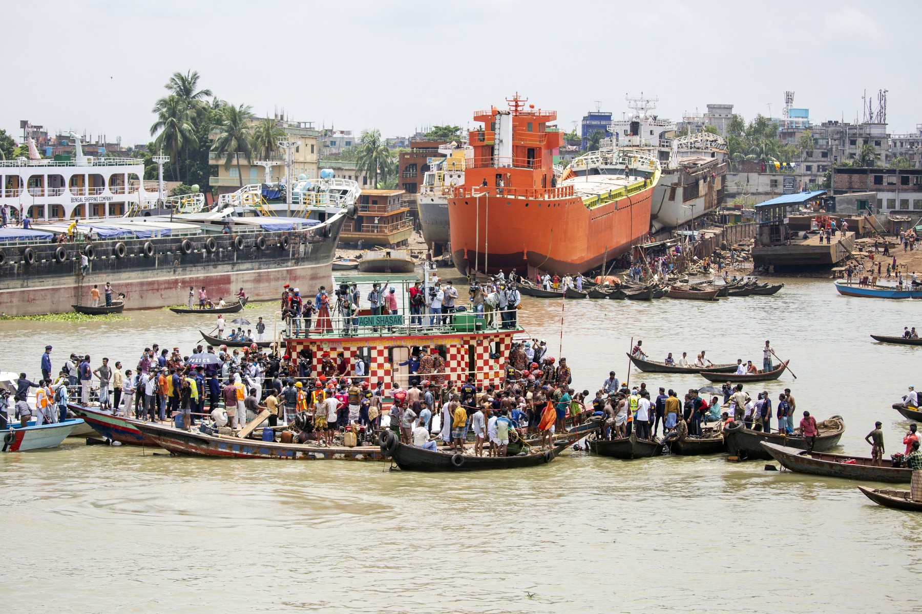 Μπαγκλαντές: Βυθίστηκε φέρι με προσκυνητές – Τουλάχιστον 31 νεκροί