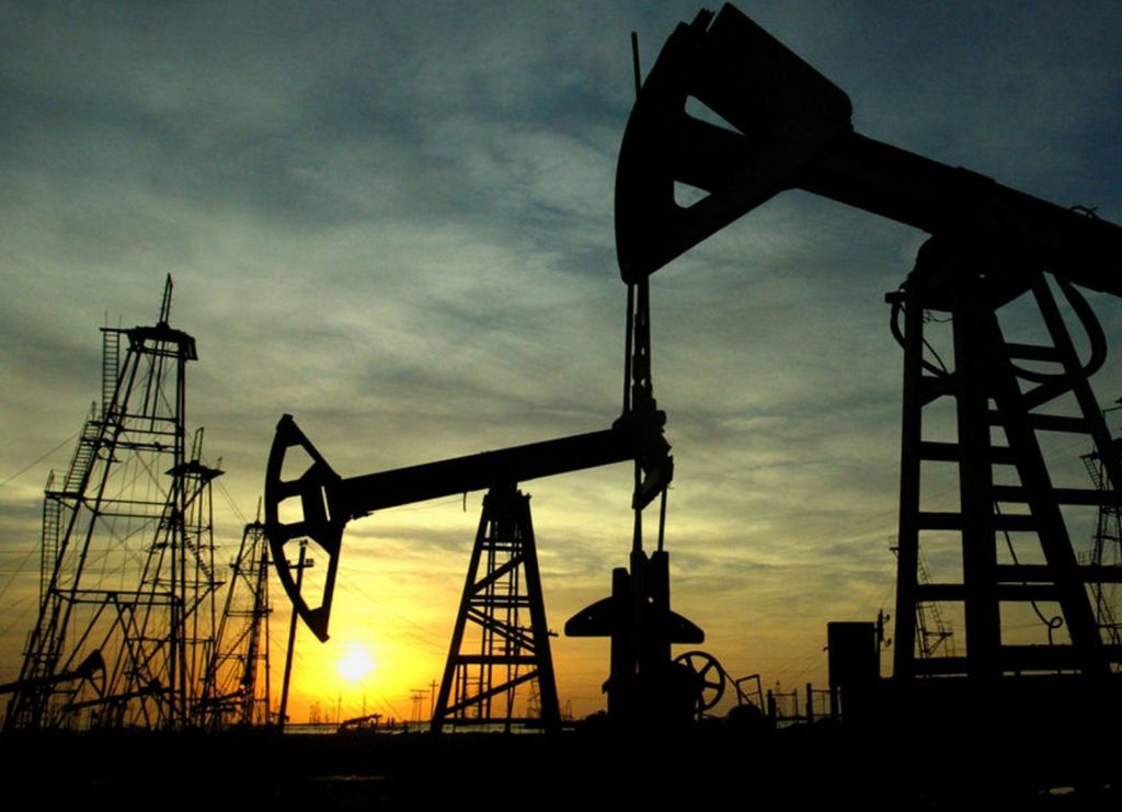Πετρέλαιο: Κάτω από τα $85 το brent για πρώτη φορά από τον Ιανουάριο