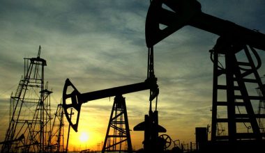 Πετρέλαιο: Κάτω από τα $85 το brent για πρώτη φορά από τον Ιανουάριο
