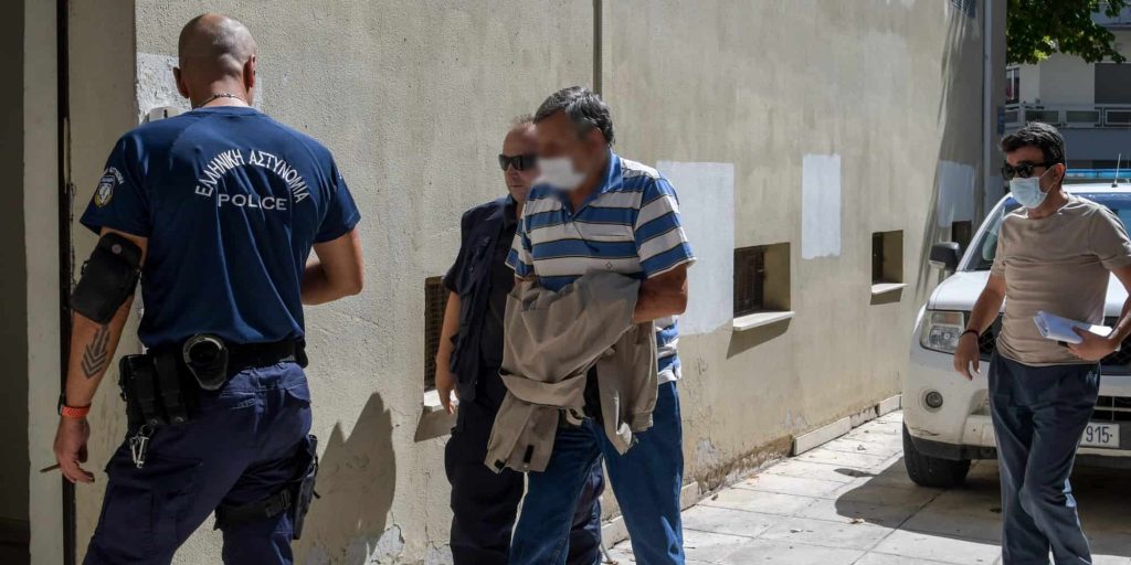 Επιβλήθηκε απαγόρευση απόκτησης νέων ζώων στον αντιδήμαρχο Ζίτσας που βασάνισε το γαϊδουράκι