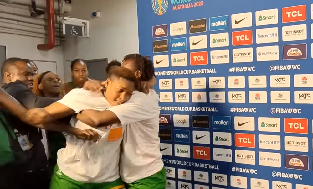 Παγκόσμιο μπάσκετ γυναικών: Αθλήτριες του Μάλι έπαιξαν ξύλο on camera (βίντεο)