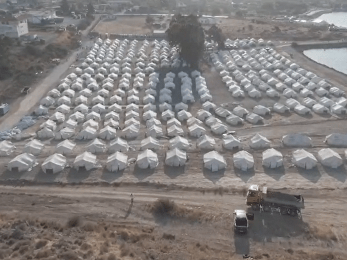 Πυρκαγιά στο ΚΥΤ του Καρά Τεπέ στη Μυτιλήνη