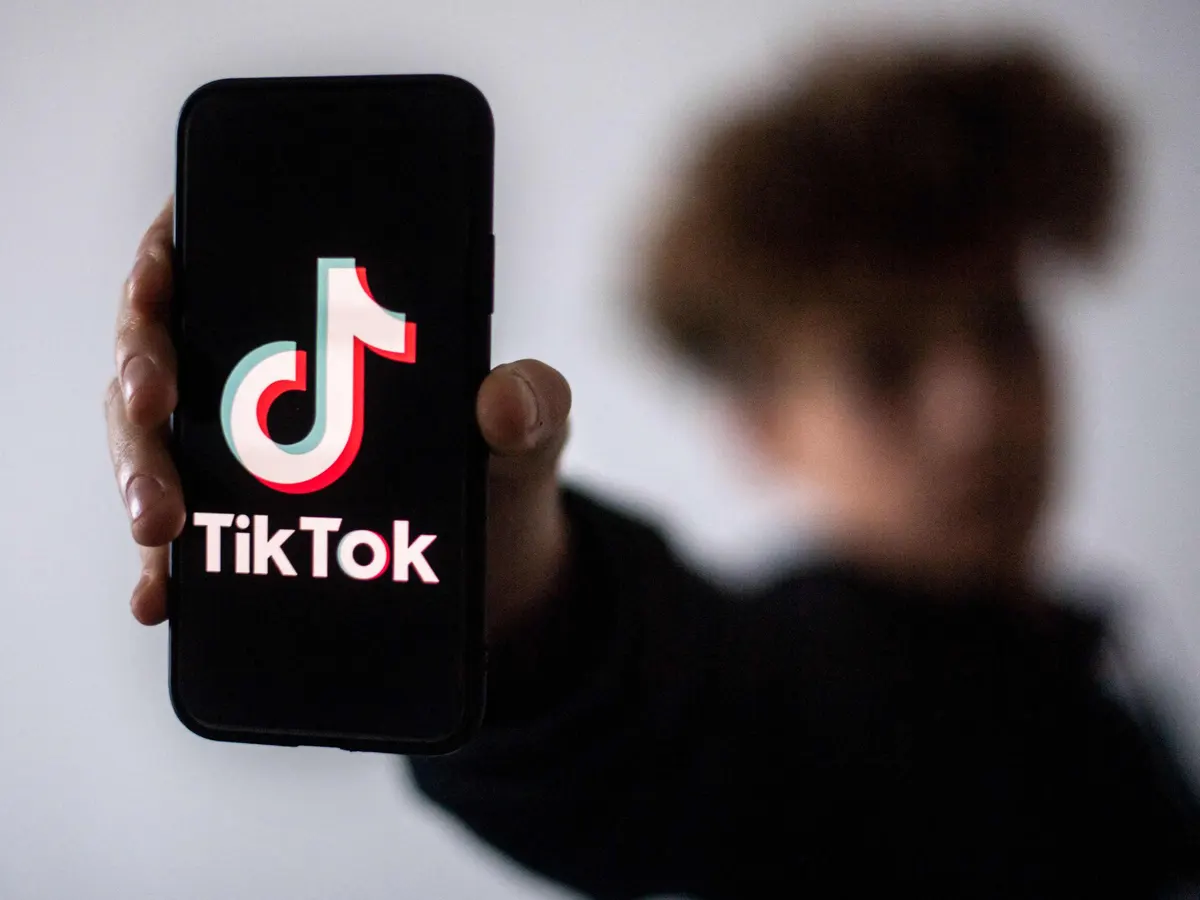 Tik Tok: Κινδυνεύει με πρόστιμο ύψους 27 εκατομμυρίων λιρών