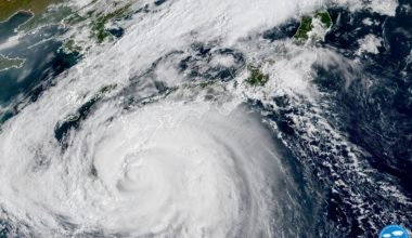 Ο τυφώνας «Ίαν» πλησιάζει τη Φλόριντα με ταχύτητα 250 χλμ./ώρα (φωτό, βίντεο)