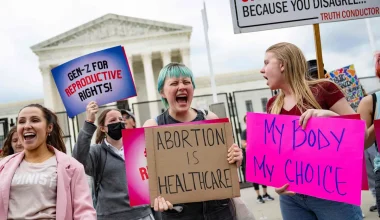 «Γολγοθάς» για χιλιάδες γυναίκες η άμβλωση μετά τη σχετική απαγόρευση στις ΗΠΑ – Στα ύψη το κόστος