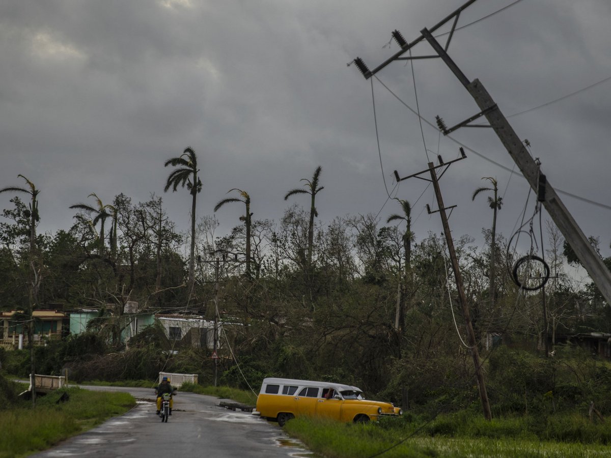 «Σάρωσε» την Κούβα ο κυκλώνας Ίαν – Ολόκληρη η χώρα έμεινε χωρίς ρεύμα (βίντεο)