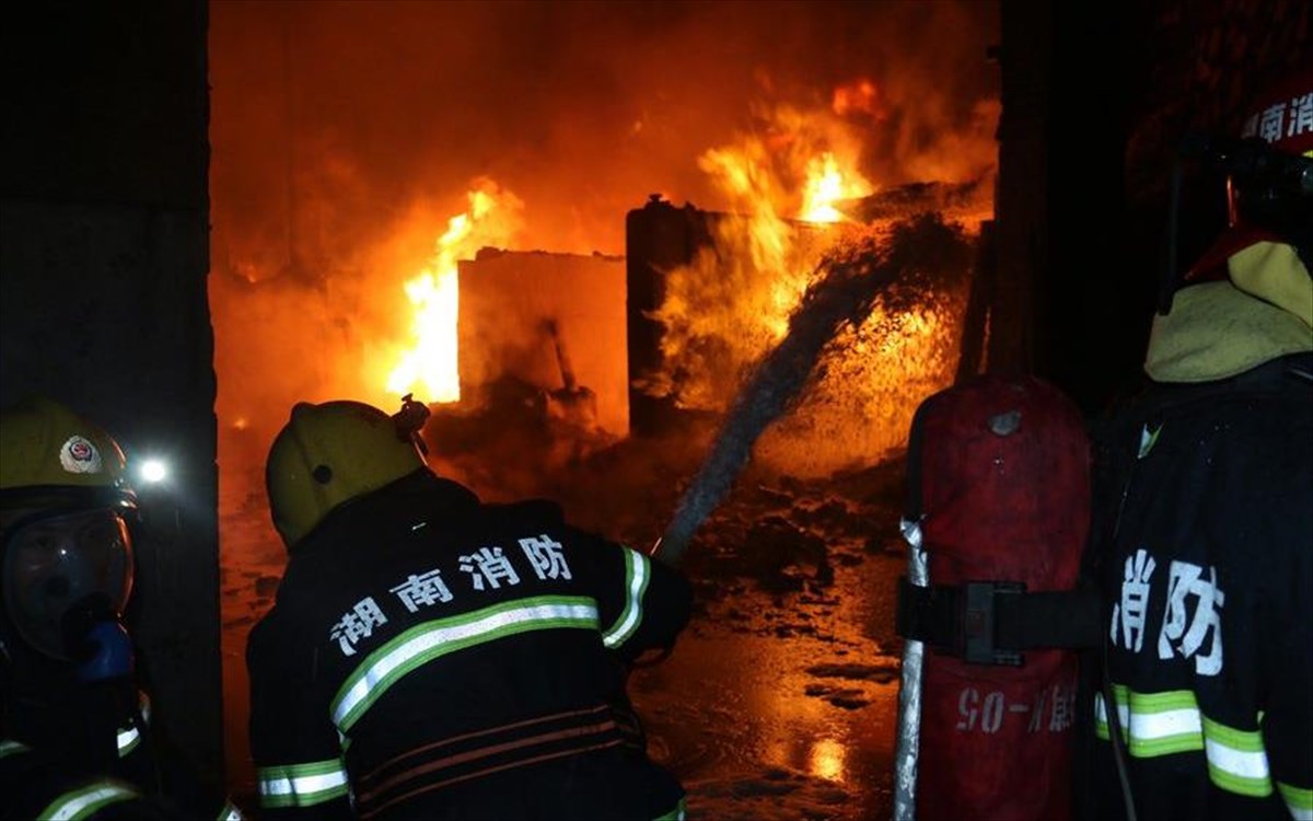 Κίνα: Τραγωδία με 17 νεκρούς μετά από φωτιά σε εστιατόριο