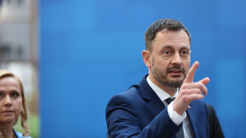 Σλοβακία: Ο πρωθυπουργός προειδοποιεί για «κατάρρευση» της οικονομίας της χώρας