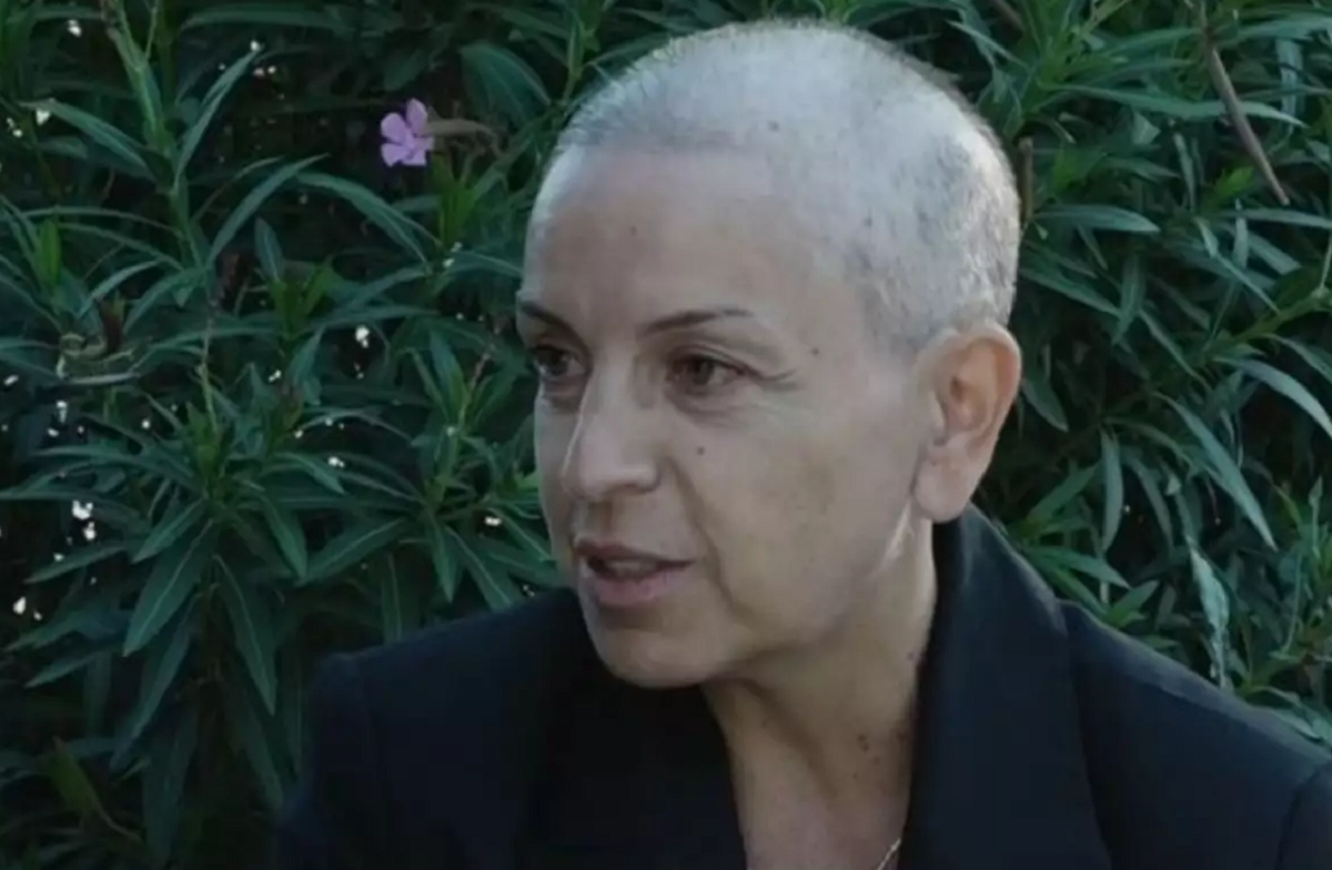 Συγκλονίζει η δημοσιογράφος Α.Ανδρεάκη για τη μάχη με τον καρκίνο: «Βλέπεις τον εαυτό σου να μεταμορφώνεται»
