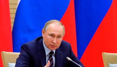 Η ρωσική κυβέρνηση θα απαγορεύσει τη μεταφορά φορτίου από «μη φιλικές χώρες»