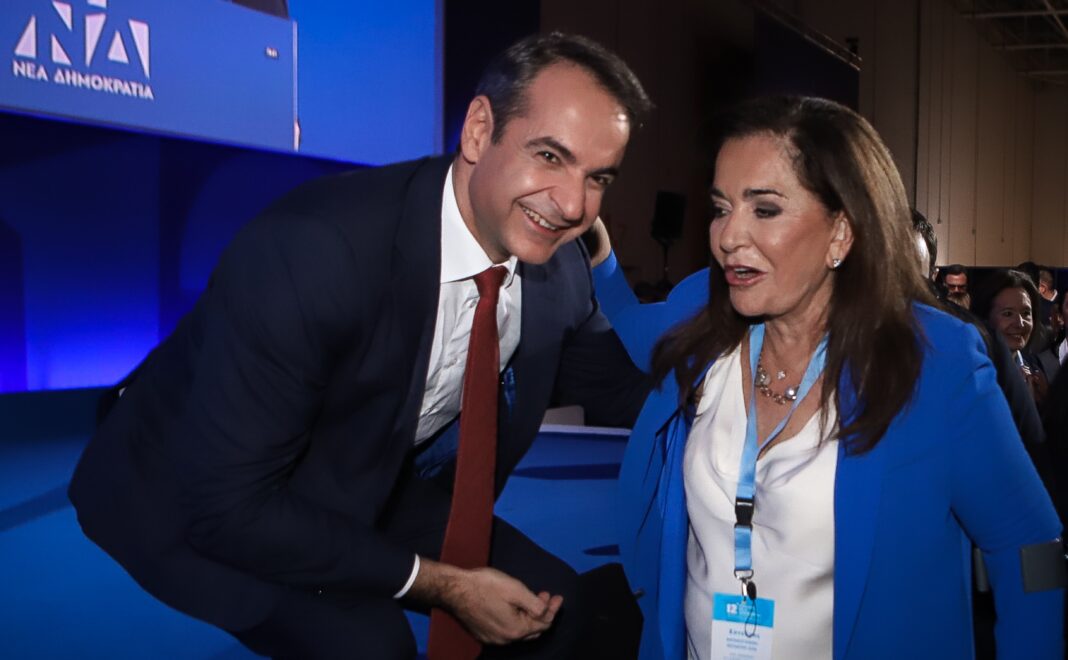Ν.Μπακογιάννη για τον αδελφό της: «Ο Κ.Μητσοτάκης αποδείχτηκε για μένα πολύ καλός πρωθυπουργός»!