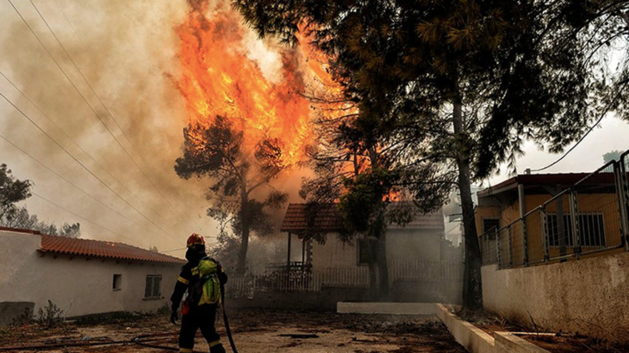 Αποζημιώσεις 6 εκατ. ευρώ στους πληγέντες των πυρκαγιών του Ιουλίου στην Αττική