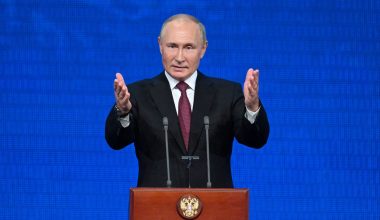 Ο Β.Πούτιν διευκολύνει τη χορήγηση ρωσικής υπηκοότητας σε αλλοδαπούς που κατατάσσονται στον στρατό