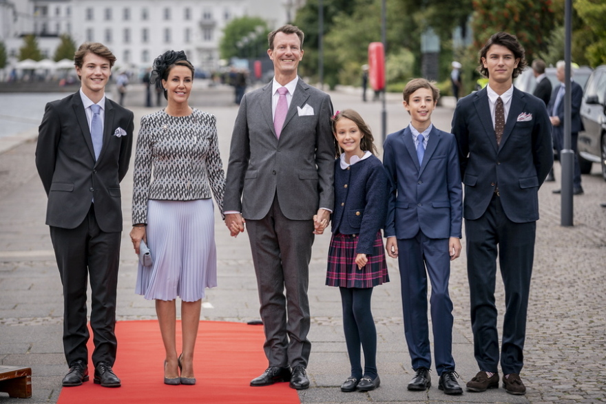 Δανία: Ο πρίγκιπας Ιωακείμ «επιτέθηκε» στη βασίλισσα μετά την αφαίρεση των τίτλων από τα παιδιά του