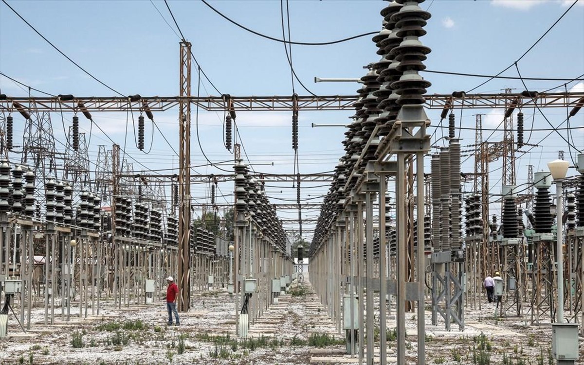 Ενεργειακή κρίση: Η ΕΕ «κόβει» το ρεύμα για να μαζέψει τα… ασυμμάζευτα – Τι θα γίνει στην Ελλάδα