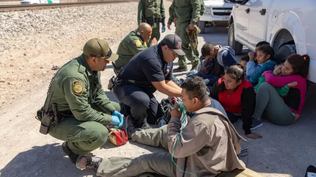 Τέξας: Άνδρας πέφτει νεκρός από πυρά εποχούμενων εναντίον αλλοδαπών που είχαν σταματήσει για να πιούν νερό
