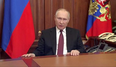 Ο Β.Πούτιν ενημέρωσε τη Δούμα για τις αιτήσεις ένωσης των τεσσάρων ουκρανικών περιοχών με τη Ρωσική Ομοσπονδία