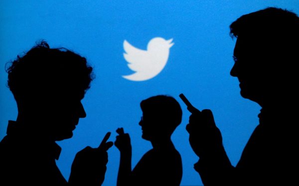 Περιχαρακωμένοι στις πολιτικές προτιμήσεις τους οι χρήστες του Twitter σύμφωνα με έρευνα