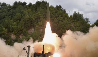 Οι Βορειοκορεάτες προειδοποιούν ΗΠΑ και Ιαπωνία: Δοκίμασαν διηπειρωτικούς βαλλιστικούς πυρηνικούς πυραύλους!