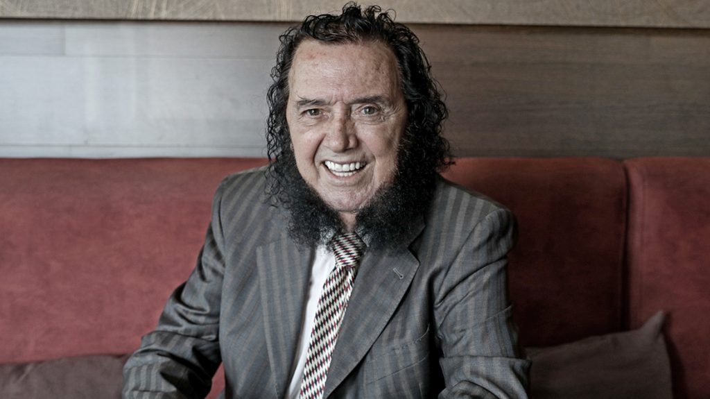 ΣΥΡΙΖΑ: Αποχαιρετά τον Σταμάτη Κόκοτα – «Μια σπουδαία προσωπικότητα του λαϊκού τραγουδιού»