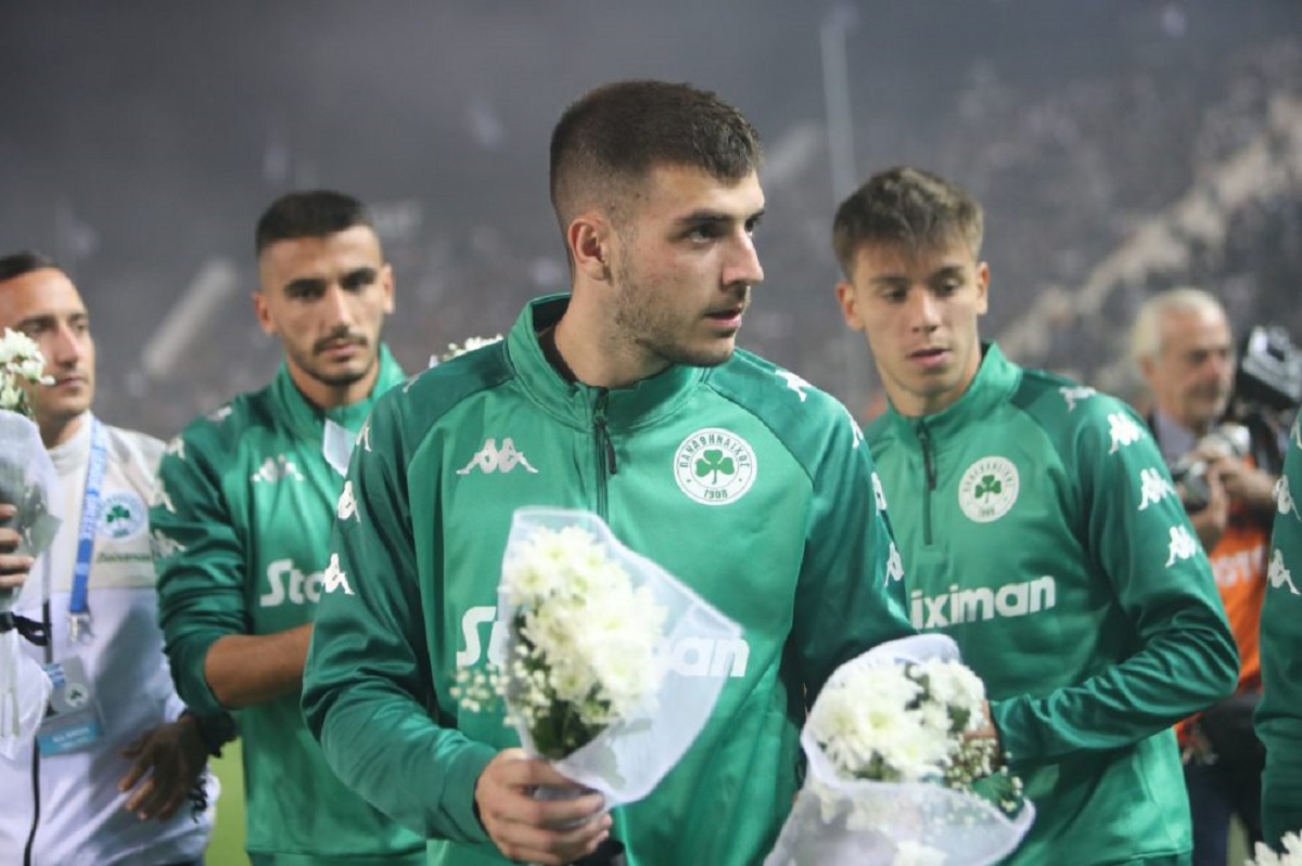 Ελληνικό πρωτάθλημα: ΠΑΟΚ και Παναθηναϊκός τίμησαν τη μνήμη των αδικοχαμένων φιλάθλων στα Τέμπη (φωτό)