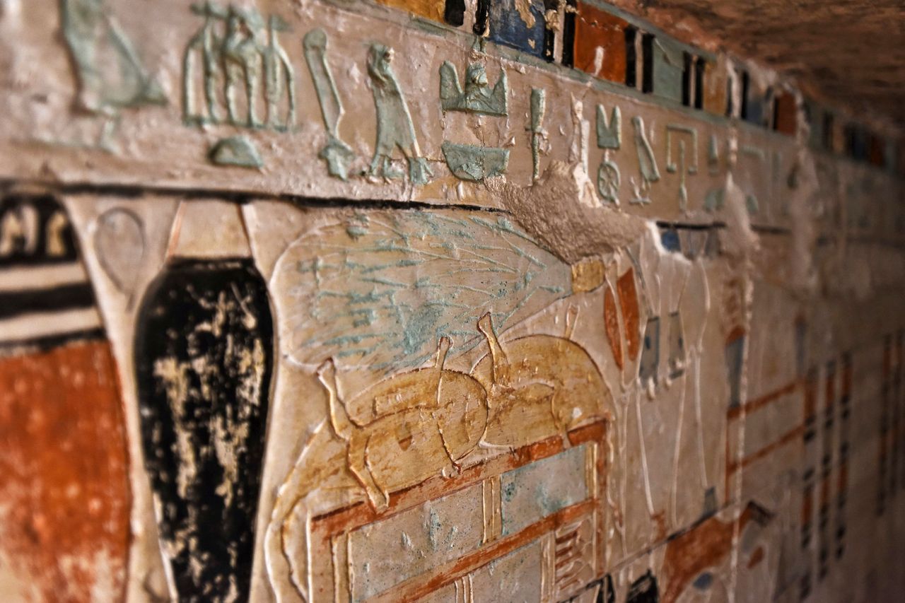 Αίγυπτος: Εντοπίστηκε «εξαιρετικά σπάνια» σαρκοφάγος από την εποχή του Ραμσή Β’